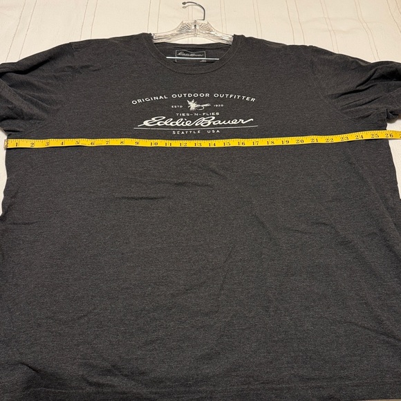 Eddie Bauer Vintage Style Men's Charcoal Tee - Picture 3 of 4